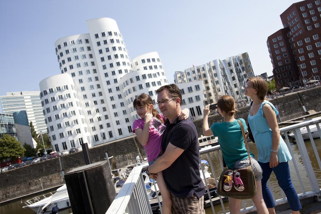 Jugendherberge Duesseldorf Exterior photo